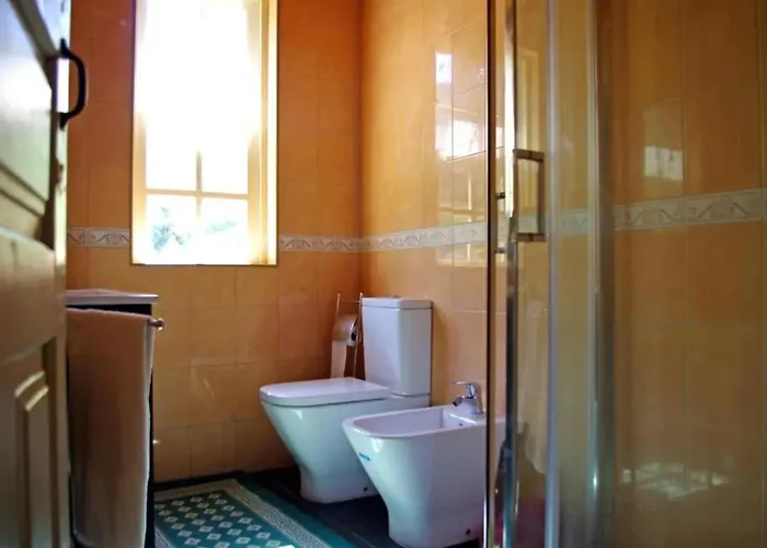 Villa Charming With Pool In